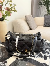 シャネルバッグ CHANEL 2025新作 トラベルバッグ