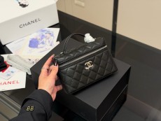 シャネルバッグ CHANEL 2025新作 ハンドバッグ