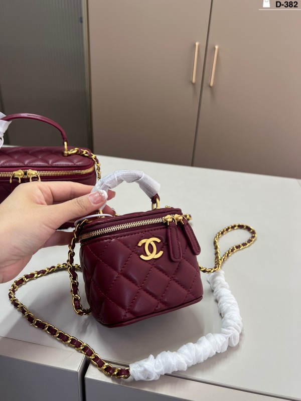 シャネルバッグ CHANEL 2025新作 ハンドバッグ
