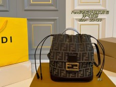 フェンディバッグ FENDI 2025新作 バックパック