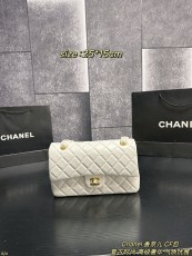 シャネルバッグ CHANEL 2025新作 チェーンバッグ