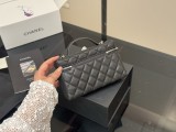 シャネルバッグ CHANEL 2025新作 ハンドバッグ