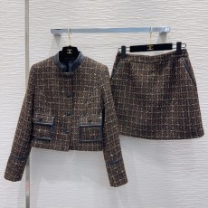 シャネル服 CHANEL 2025新作 スーツ