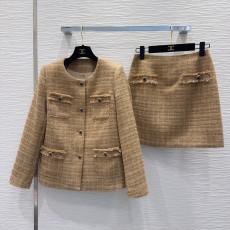 シャネル服 CHANEL 2025新作 スーツ