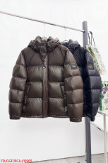 フェンディ服 FENDI 2025新作 ダウンジャケット