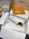ルイヴィトン靴 LOUIS VUITTON 2025新作 カジュアルシューズ