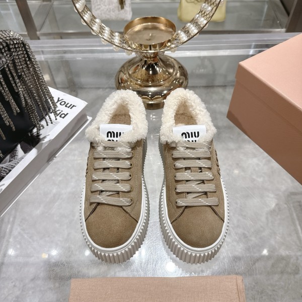 ミュウミュウ靴 Miu Miu 2025新作 カジュアルシューズ