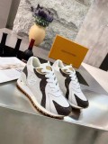 ルイヴィトン靴 LOUIS VUITTON 2025新作 スニーカー