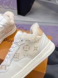 ルイヴィトン靴 LOUIS VUITTON 2025新作 スニーカー