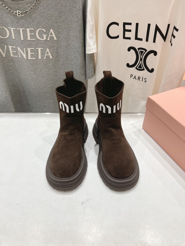 ミュウミュウ靴 Miu Miu 2025新作 スノーシューズ