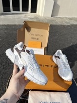 ルイヴィトン靴 LOUIS VUITTON 2025新作 スニーカー
