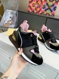 ルイヴィトン靴 LOUIS VUITTON 2025新作 スニーカー