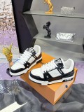 ルイヴィトン靴 LOUIS VUITTON 2025新作 スニーカー
