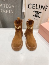 ミュウミュウ靴 Miu Miu 2025新作 スノーシューズ