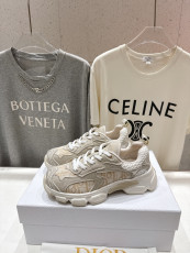 ディオール靴 DIOR 2025新作 スニーカー