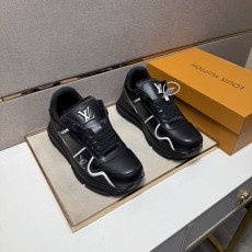 ルイヴィトン靴 LOUIS VUITTON 2025新作 カジュアルシューズ