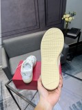 ヴァレンティノ靴 VALENTINO 2025新作 スニーカー