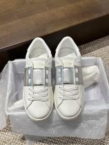 ヴァレンティノ靴 VALENTINO 2025新作 スニーカー