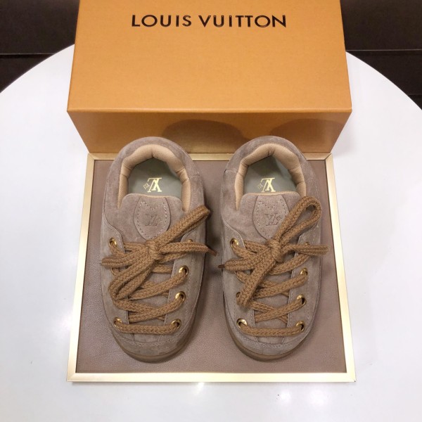 ルイヴィトン靴 LOUIS VUITTON 2025新作 カジュアルシューズ