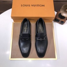 ルイヴィトン靴 LOUIS VUITTON 2025新作 モカシン