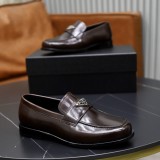 プラダ靴 PRADA 2025新作 モカシン