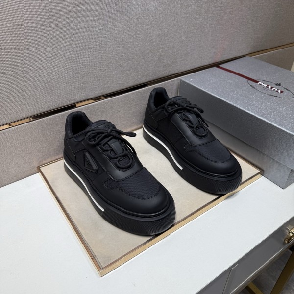 プラダ靴 PRADA 2025新作 カジュアルシューズ