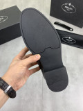 プラダ靴 PRADA 2025新作 スニーカー
