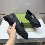 グッチ靴 GUCCI 2025新作 カジュアルシューズ