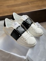 ヴァレンティノ靴 VALENTINO 2025新作 カジュアルシューズ