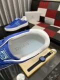 ヴァレンティノ靴 VALENTINO 2025新作 カジュアルシューズ