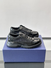 ディオール靴 DIOR 2025新作 カジュアルシューズ