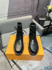 ルイヴィトン靴 LOUIS VUITTON 2025新作 ブーツ