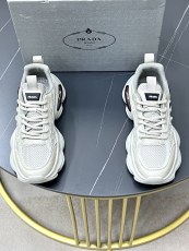 プラダ靴 PRADA 2025新作 カジュアルシューズ