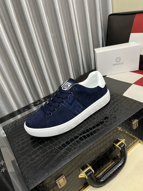 ヴァレンティノ靴 VALENTINO 2025新作 カジュアルシューズ