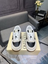ヴァレンティノ靴 VALENTINO 2025新作 スニーカー