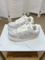 ルイヴィトン靴 LOUIS VUITTON 2025新作 カジュアルシューズ