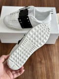 ヴァレンティノ靴 VALENTINO 2025新作 スニーカー