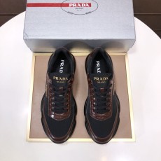プラダ靴 PRADA 2025新作 モカシン