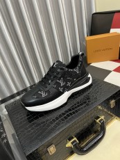 ルイヴィトン靴 LOUIS VUITTON 2025新作 カジュアルシューズ