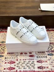 ヴァレンティノ靴 VALENTINO 2025新作 スニーカー