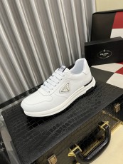 プラダ靴 PRADA 2025新作 カジュアルシューズ