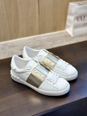 ヴァレンティノ靴 VALENTINO 2025新作 スニーカー