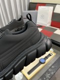 プラダ靴 PRADA 2025新作 スニーカー