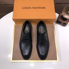ルイヴィトン靴 LOUIS VUITTON 2025新作 モカシン