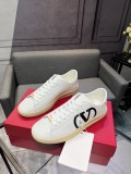 ヴァレンティノ靴 VALENTINO 2025新作 スニーカー