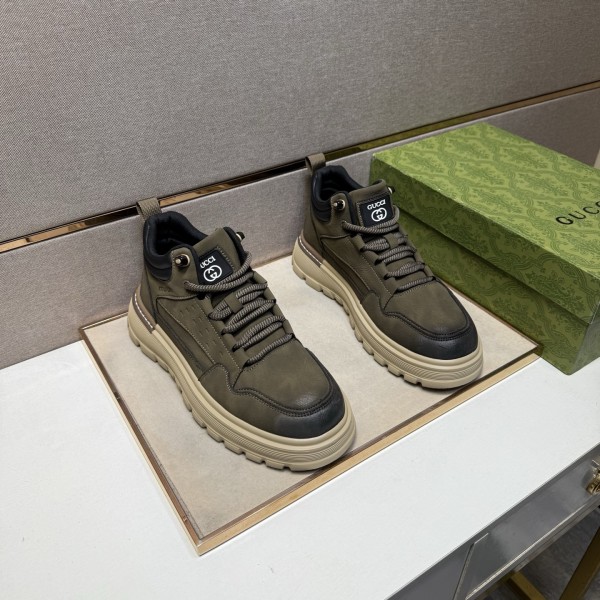 グッチ靴 GUCCI 2025新作 カジュアルシューズ