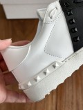 ヴァレンティノ靴 VALENTINO 2025新作 スニーカー