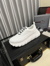 プラダ靴 PRADA 2025新作 スニーカー