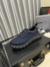 プラダ靴 PRADA 2025新作 スニーカー