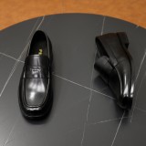プラダ靴 PRADA 2025新作 モカシン